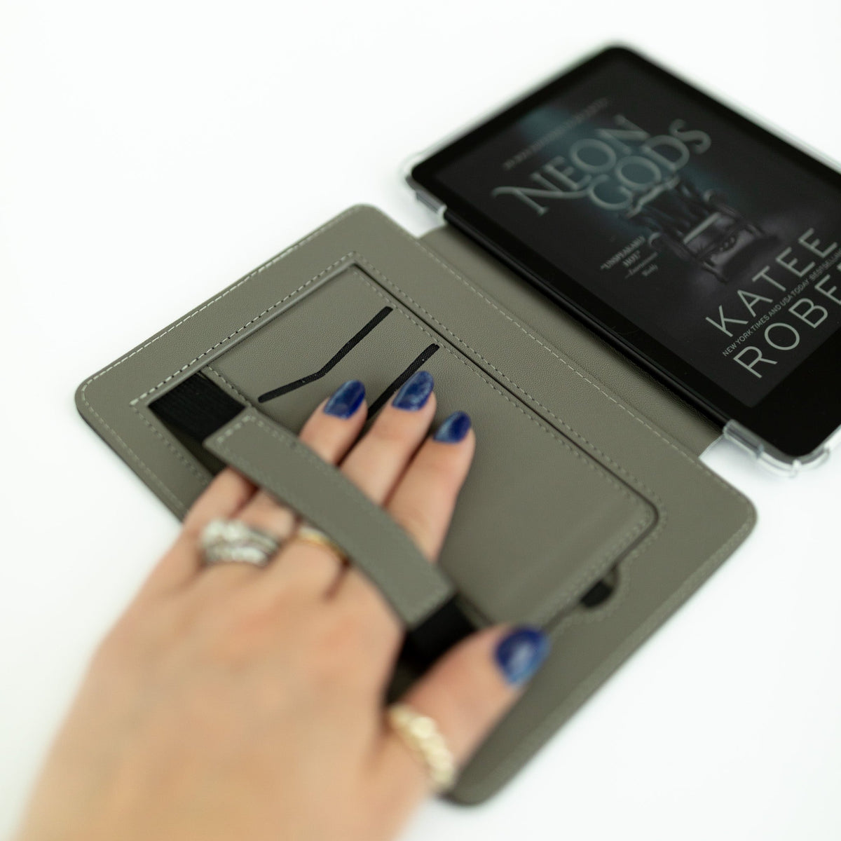 Spotted Reading E-Reader Case